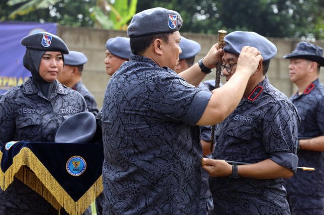 
 Kepala BNN RI Sematkan Baret Bagi Kepala BNNP Se-Indonesia