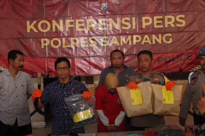 
 Pembunuhan di Desa Karanggayam Omben Polres Sampang Berhasil Amankan Pelaku