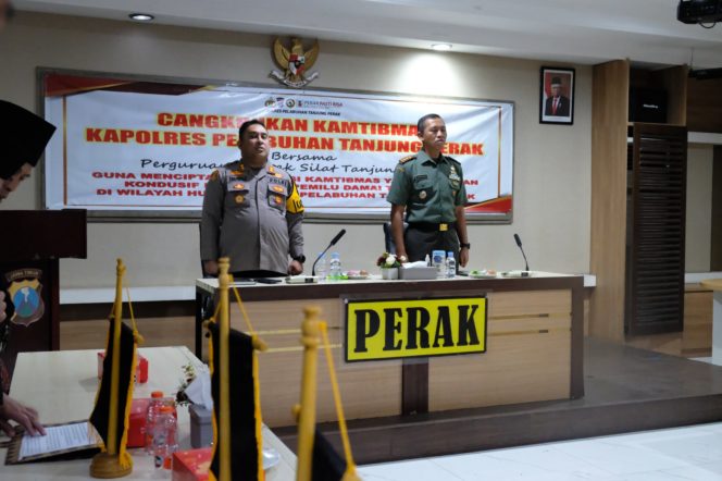 
 Polres Tanjung Perak Gelar Cangkrukan Kamtibmas Bersama Perguruan Pencak Silat Untuk Pemilu Damai.