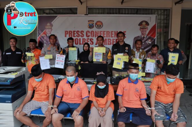 
 Polres Jember Berhasil Ungkap Pemalsuan Dokumen Lintas Provinsi, Lima Pelaku Diamankan