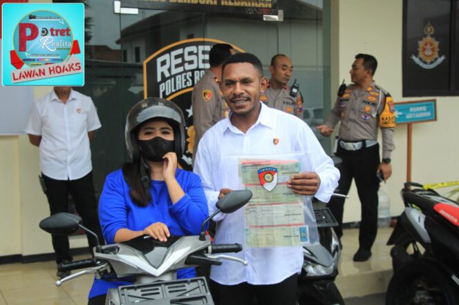 
 Hati Riang Korban Curanmor Saat Polres Bondowoso Temukan dan Kembalikan Motor yang Hilang
