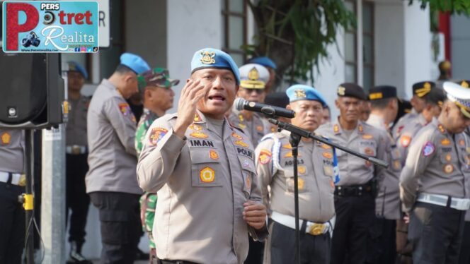 
 Mayday 2025 : Kapolrestabes Surabaya Pastikan Tidak Ada Anggota Pengamanan yang Menggunakan Senpi